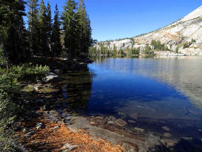 May Lake in Yosemite Park - Usa